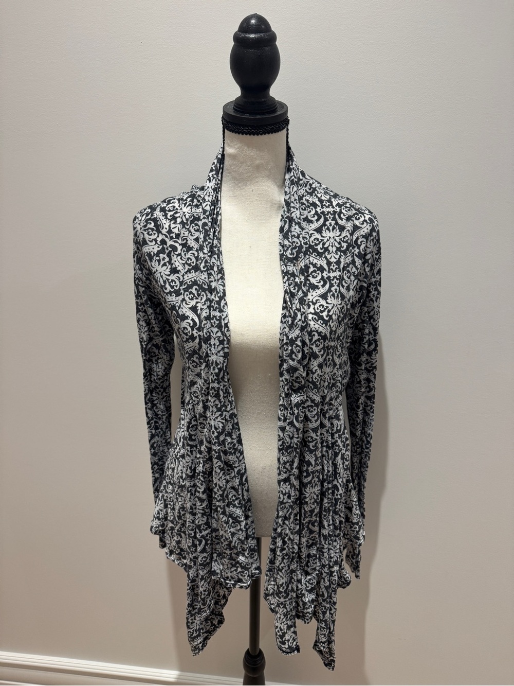 Hang Ten Black & White Patterned Open Drape Cardigan